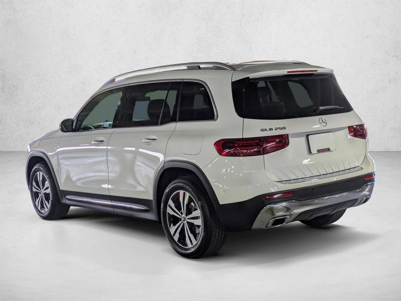 Certified 2025 Mercedes-Benz GLB 250 image 8