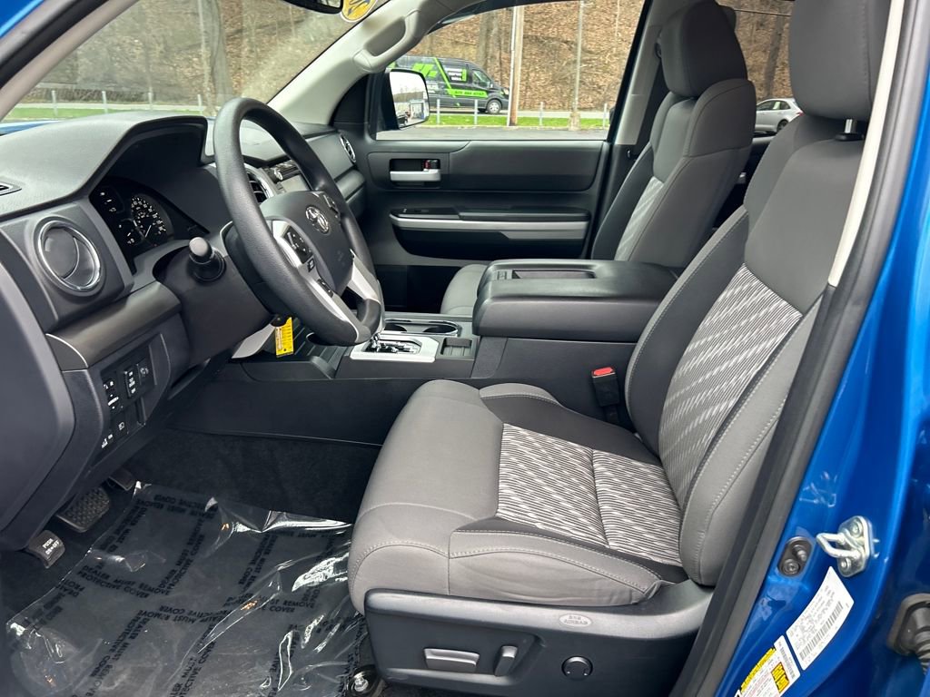 Used 2018 Toyota Tundra SR5 w/ TRD Off Road Package image 17