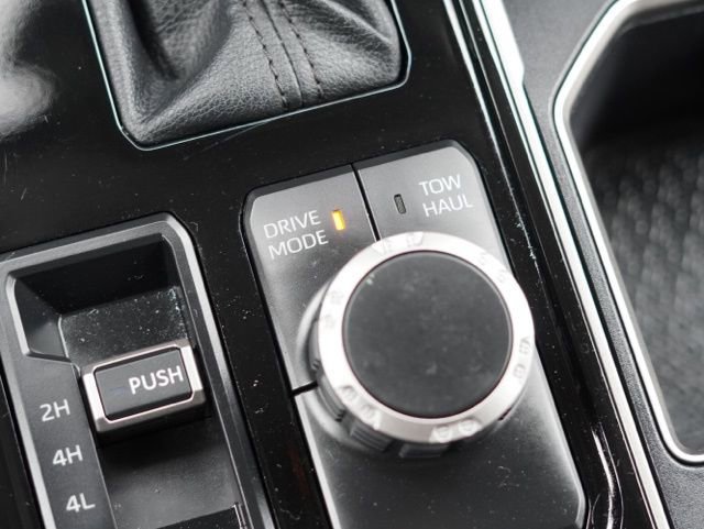 Used 2023 Toyota Tundra Limited image 43