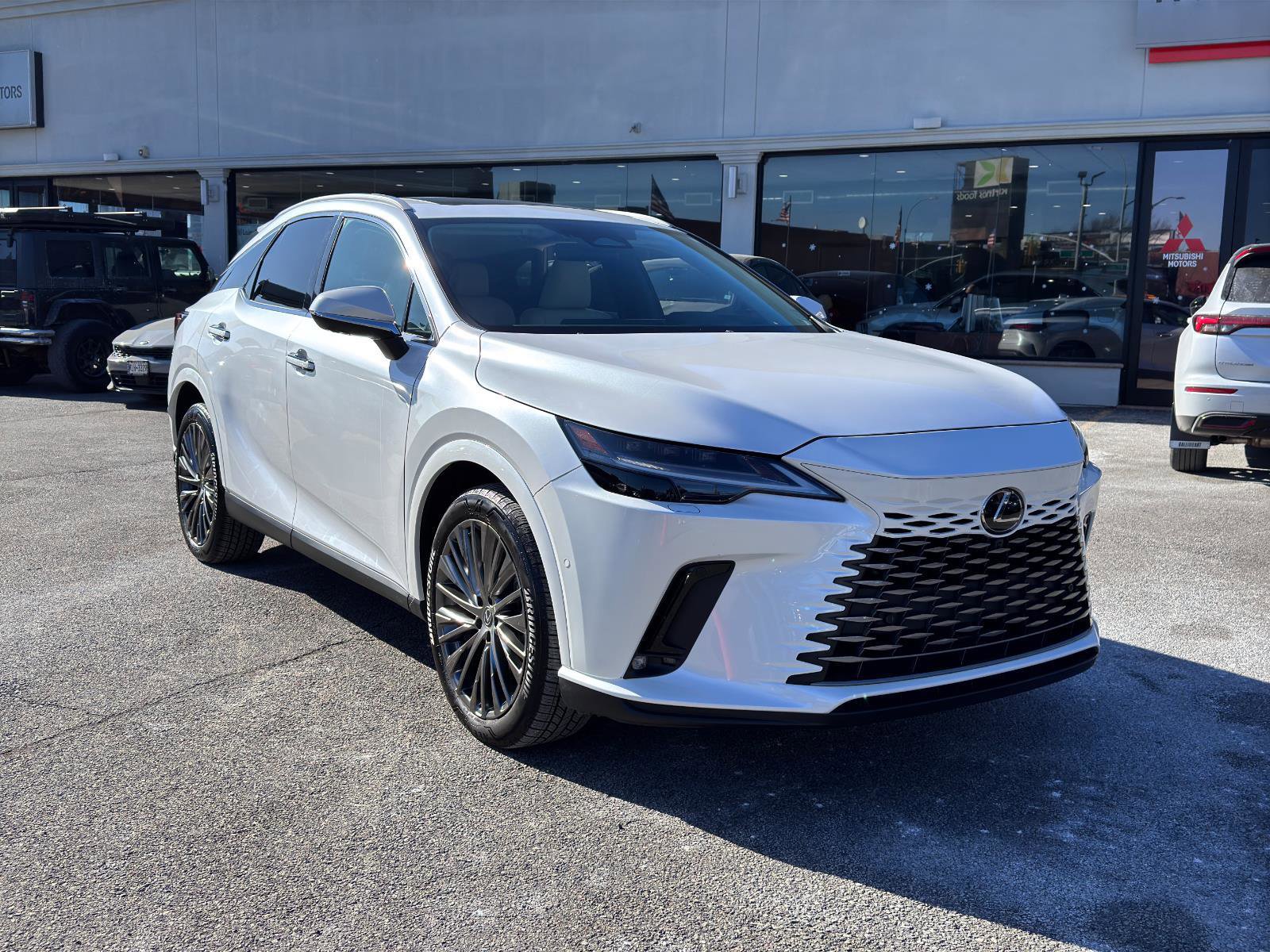 Used 2023 Lexus RX 350 w/ Accessory Package (Z1) image 3