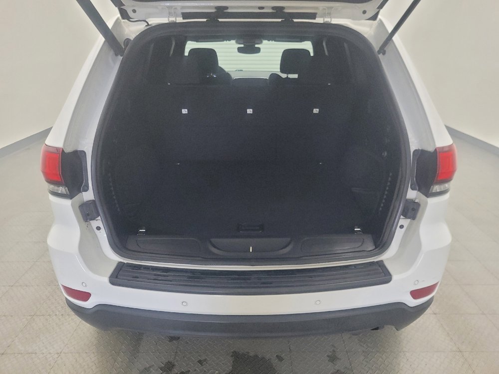 Used 2019 Jeep Grand Cherokee Laredo image 29