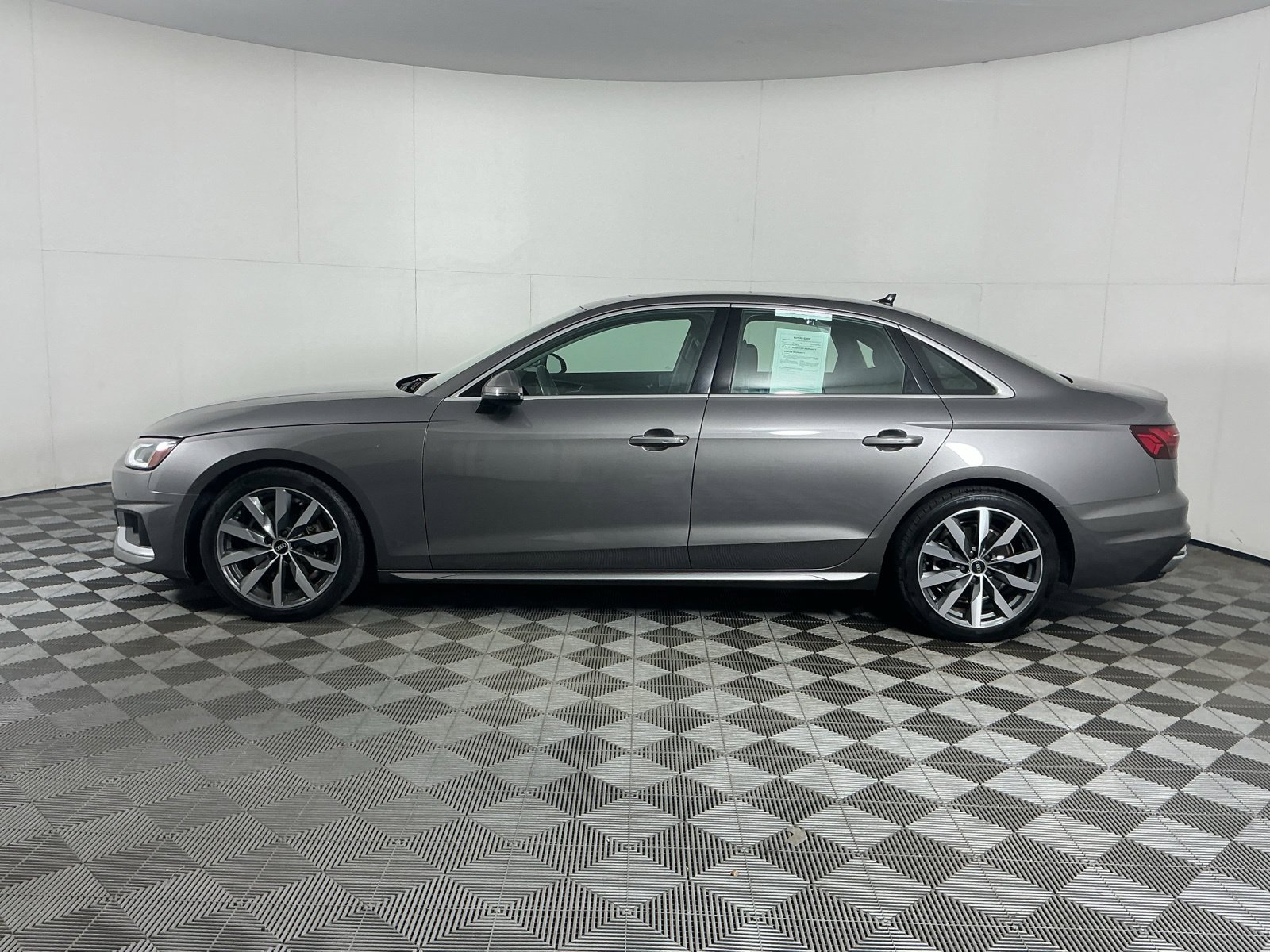 Used 2021 Audi A4 2.0T Premium AWD/4WD image 4