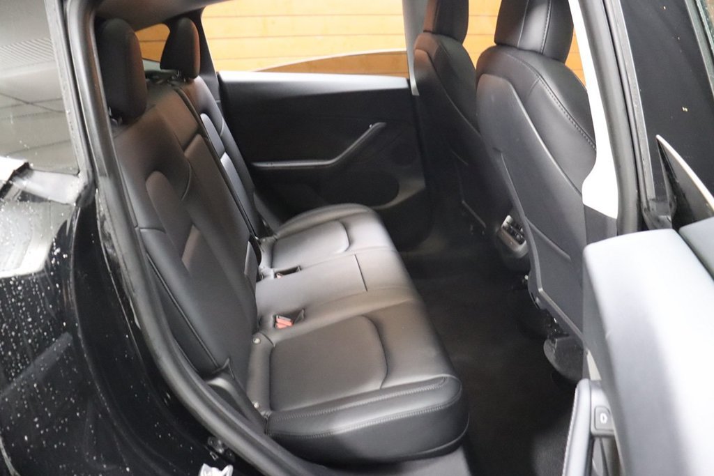 Used 2022 Tesla Model Y Performance AWD/4WD image 57