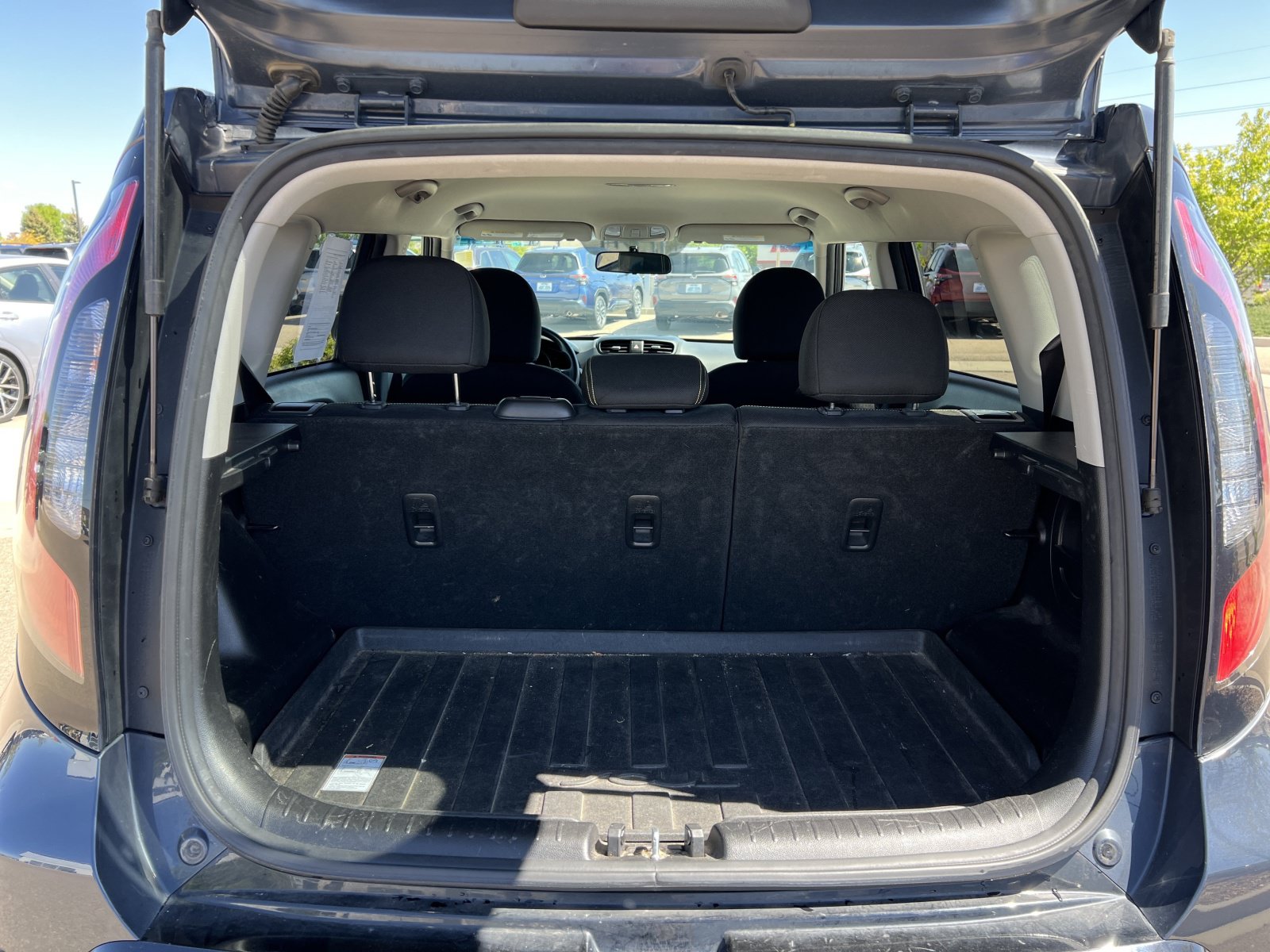 Used 2016 Kia Soul + FWD image 20