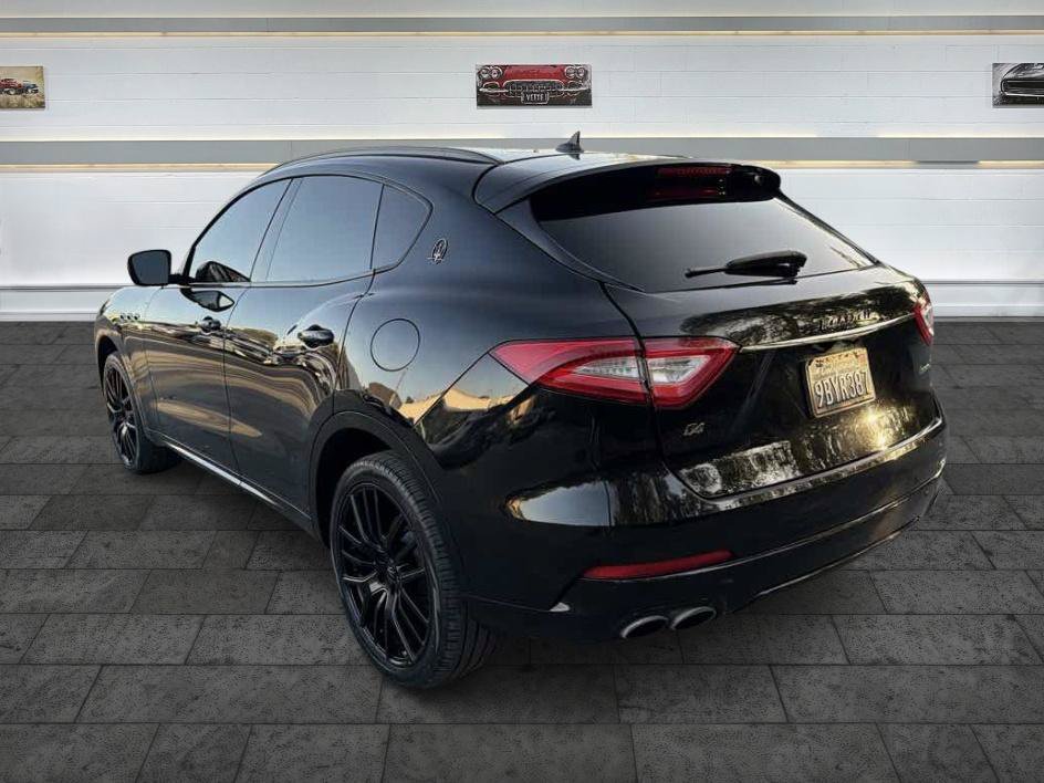 Used 2018 Maserati Levante AWD/4WD image 6