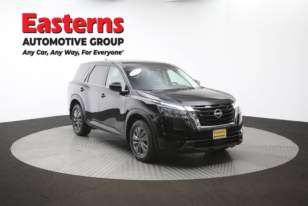 Used 2024 Nissan Pathfinder S AWD/4WD image 50