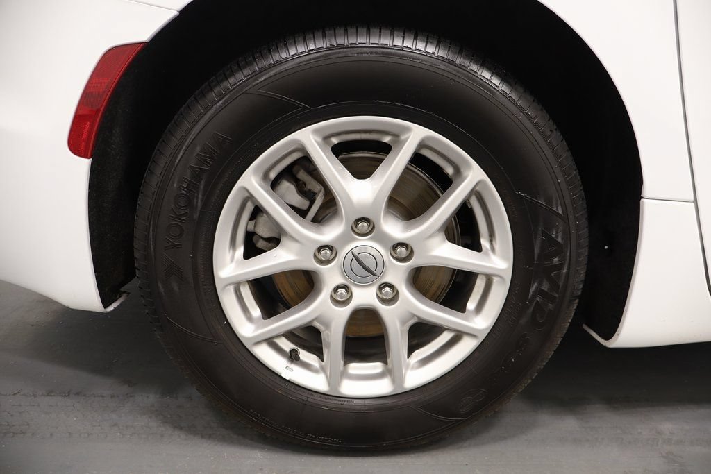 Used 2025 Chrysler Pacifica Select FWD image 27