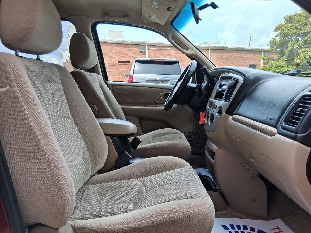 Used 2003 MAZDA Tribute LX FWD image 14