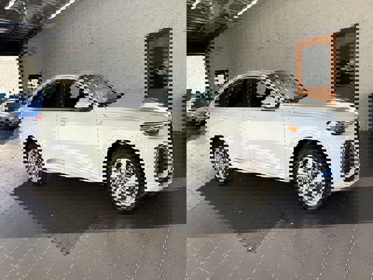 New 2025 Audi Q5 2.0T Premium Plus image 1