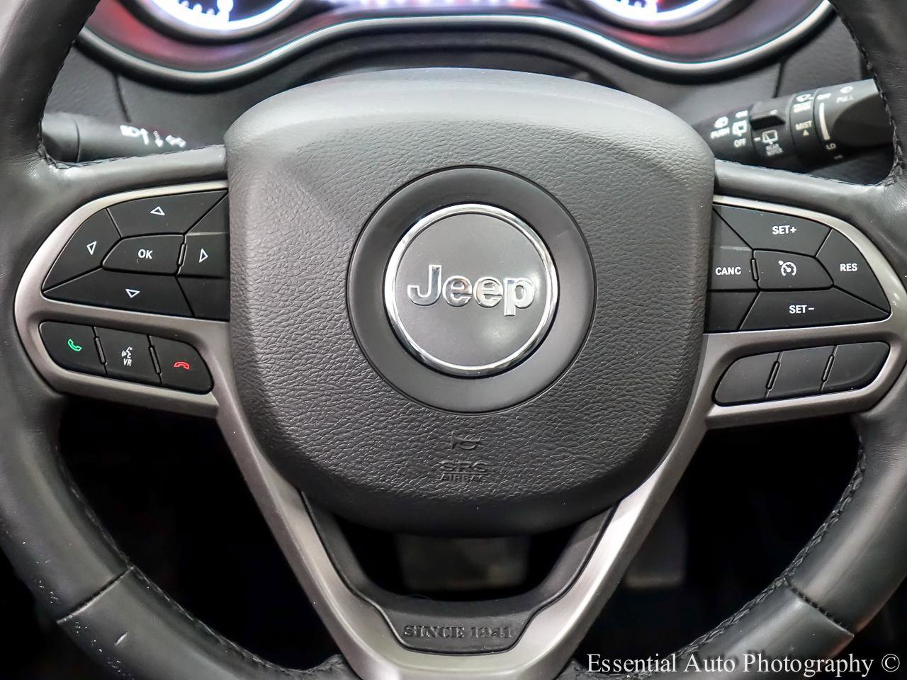 Used 2019 Jeep Cherokee Limited image 19