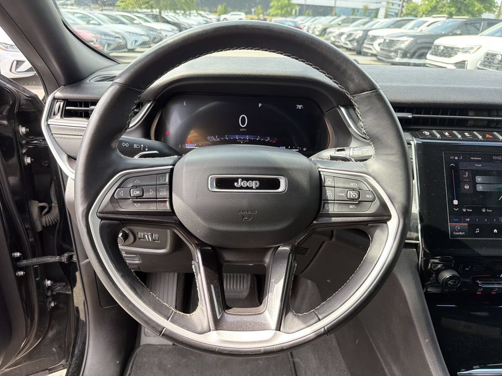 Used 2021 Jeep Grand Cherokee L Laredo AWD/4WD image 23
