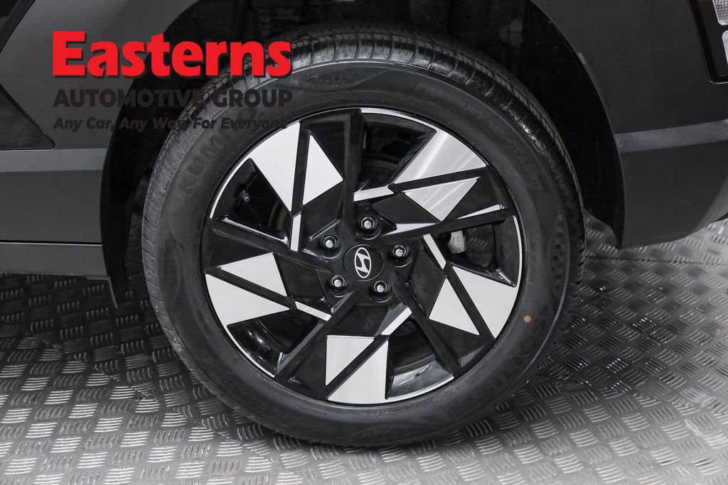 Used 2024 Hyundai Kona SEL image 8