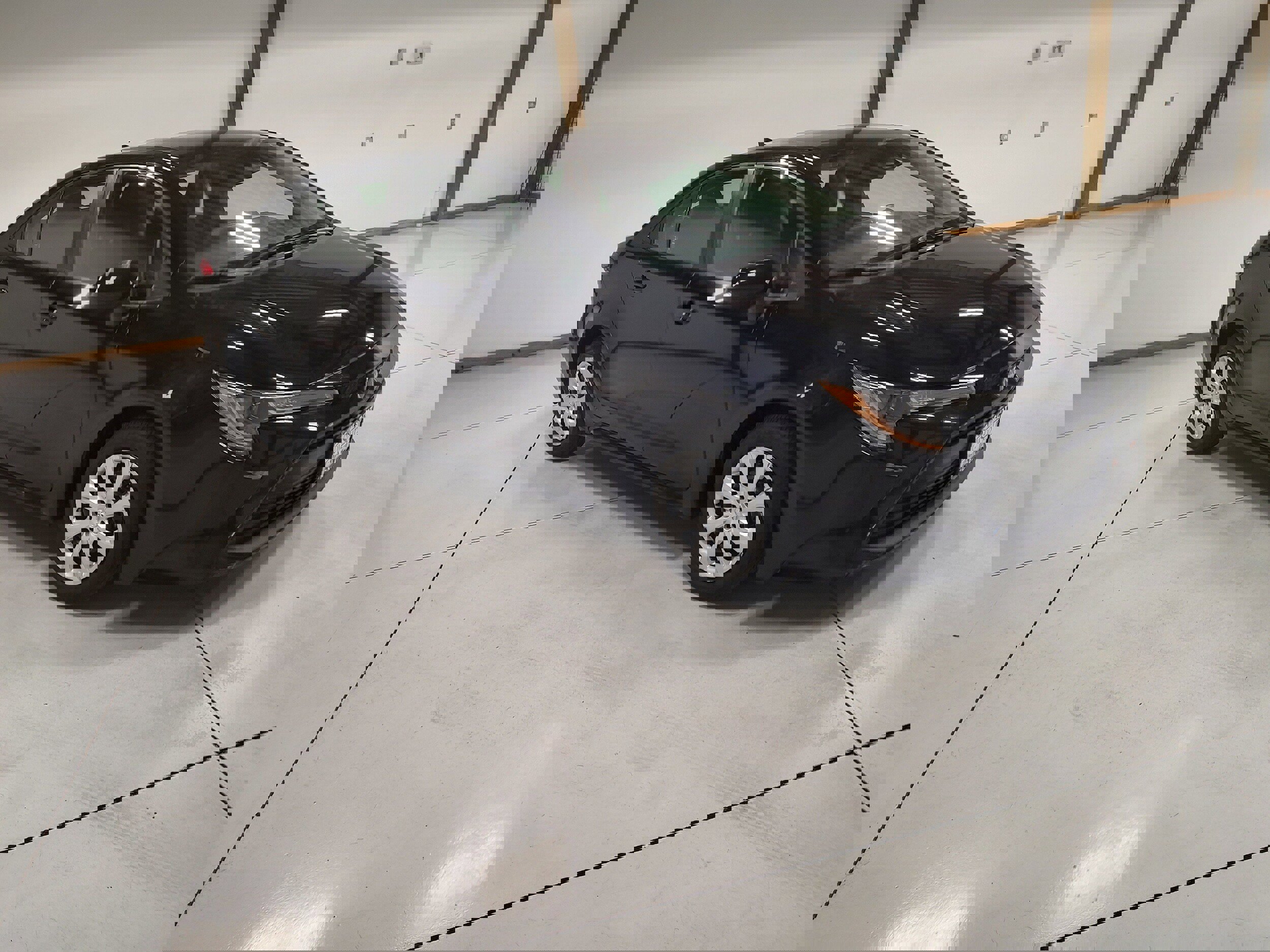 Used 2024 Toyota Corolla LE image 2