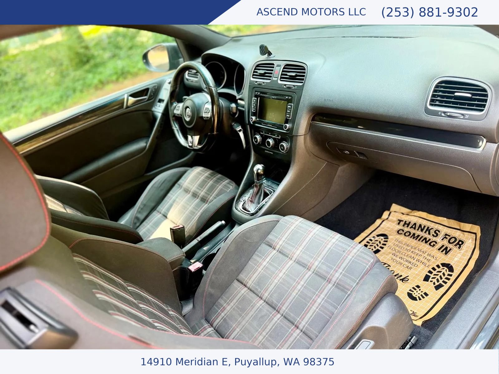 Used 2010 Volkswagen GTI 2-Door FWD image 11