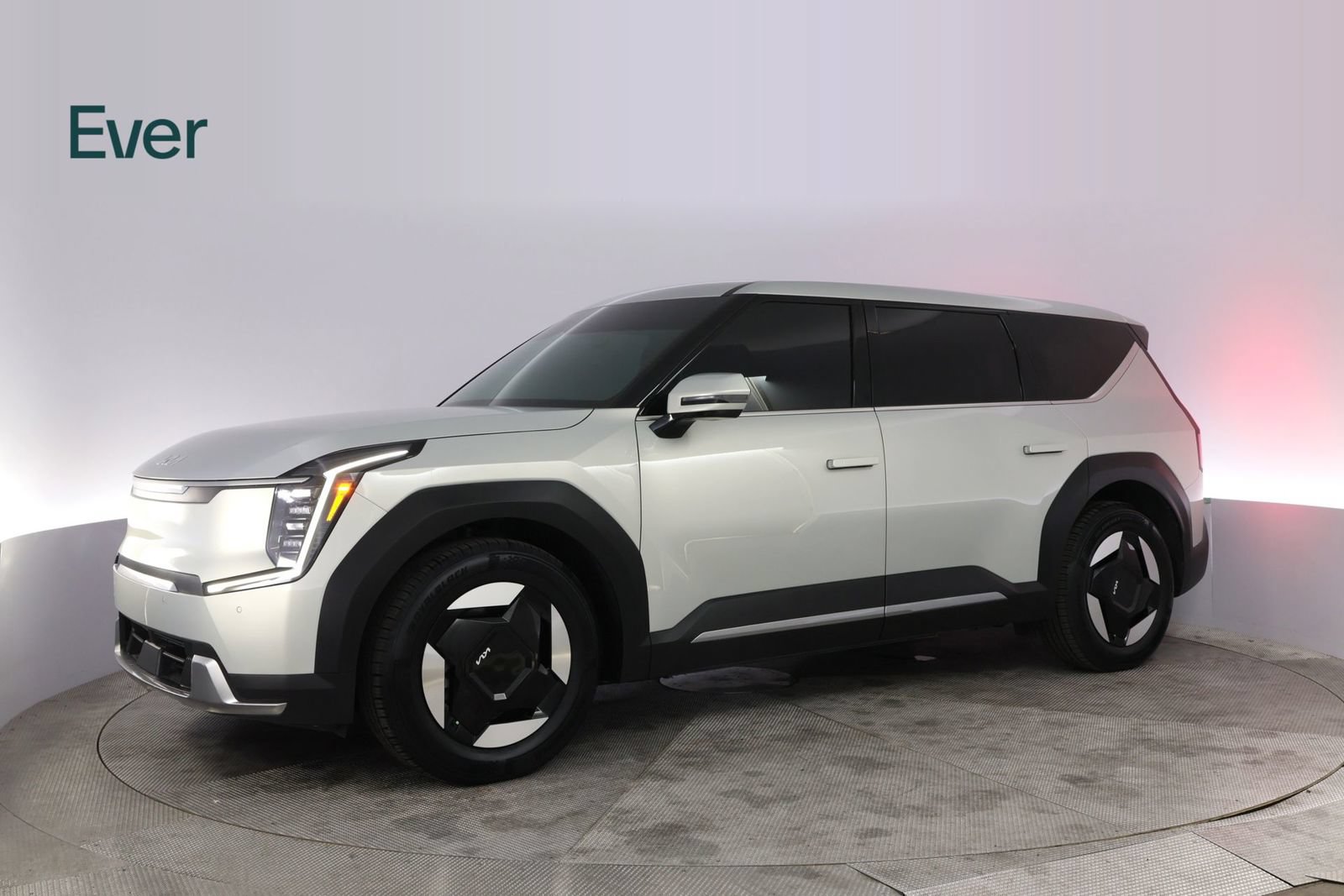 Used 2024 Kia EV9 Light Long Range RWD image 18