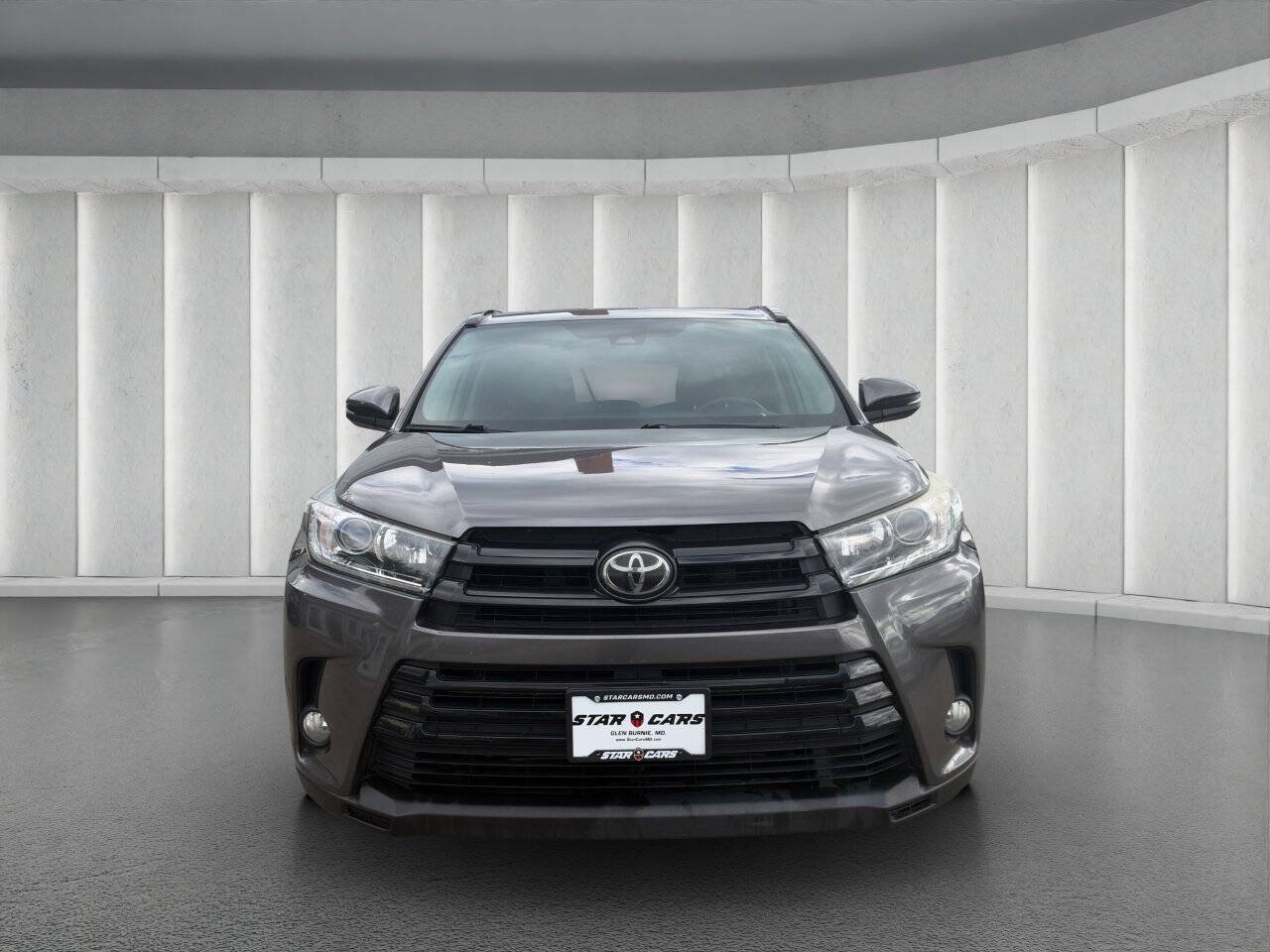 Used 2018 Toyota Highlander SE AWD/4WD image 8