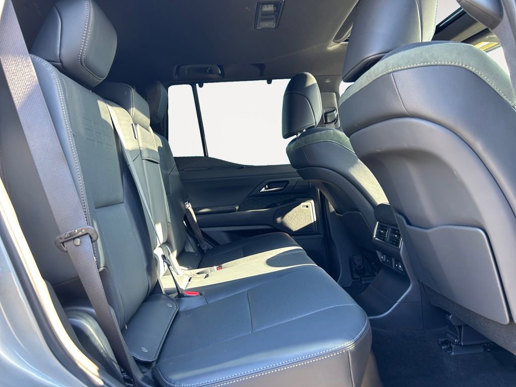Used 2026 Lexus GX 550 AWD/4WD image 23