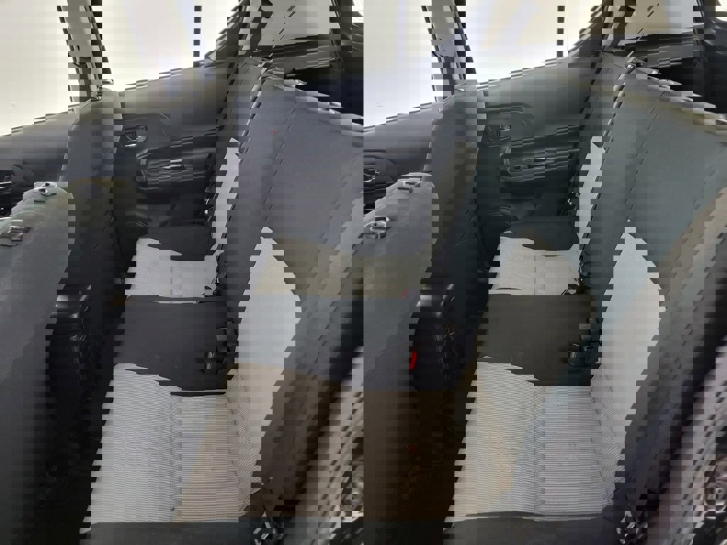 Used 2016 Toyota Prius C Persona Series image 13