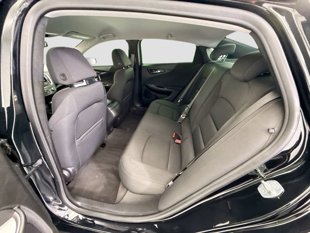 Used 2020 Chevrolet Malibu LS w/ LPO, Convenience Package 2 FWD image 19