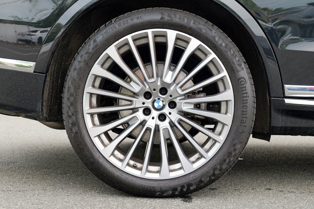 Used 2024 BMW X7 xDrive40i w/ Executive Package AWD/4WD image 13