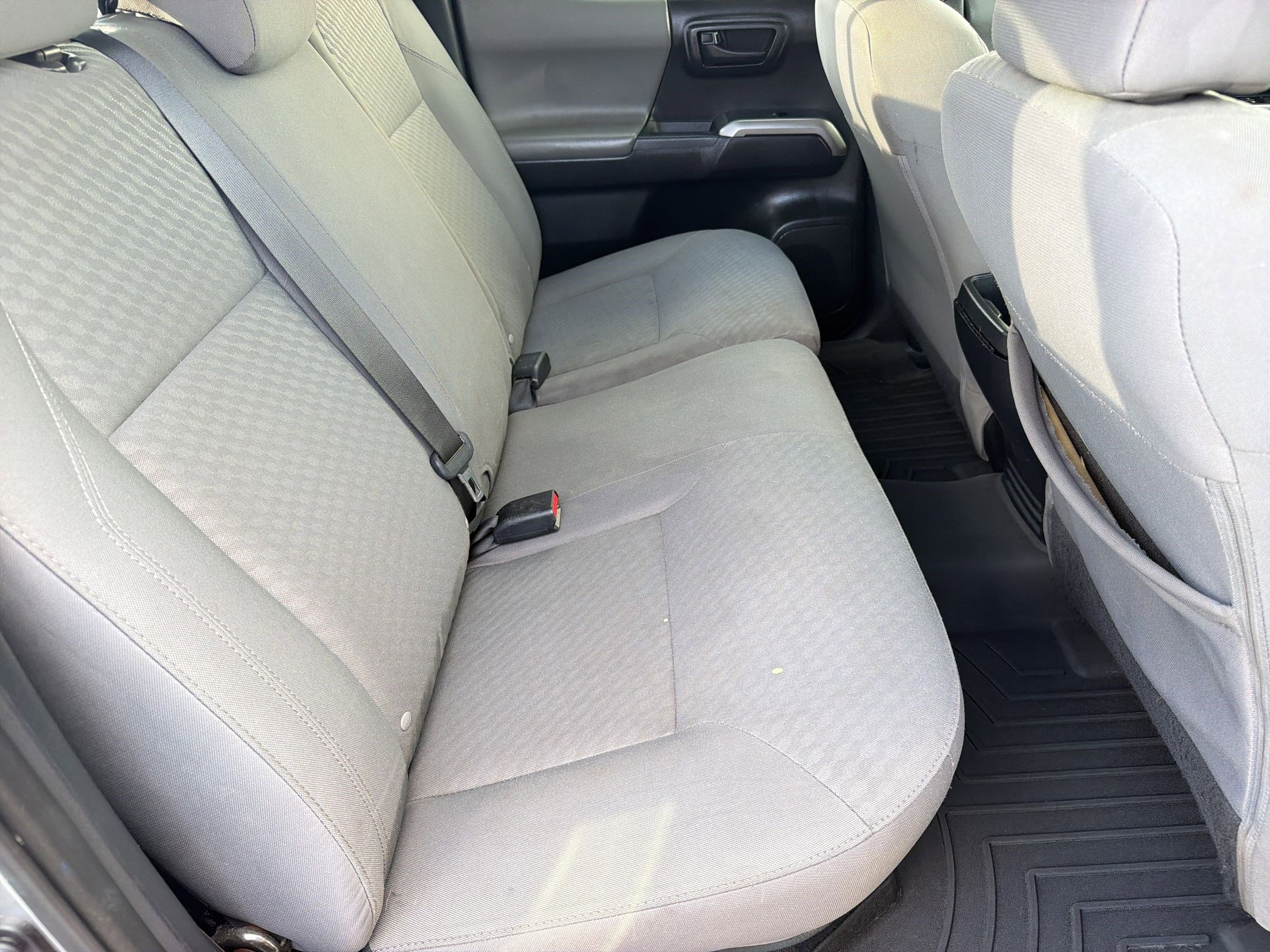Used 2022 Toyota Tacoma SR5 w/ Technology Package RWD image 31