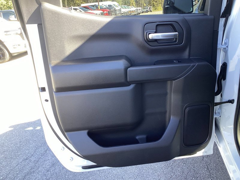 New 2026 Chevrolet Silverado 1500 Custom AWD/4WD image 16
