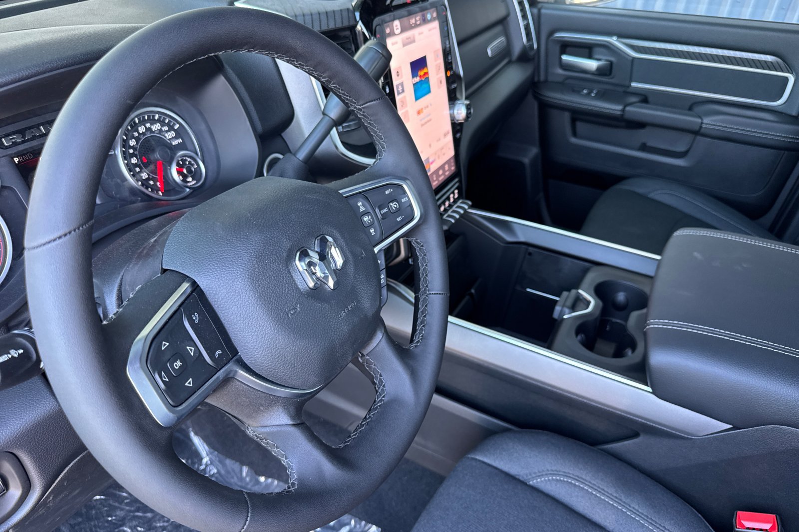 New 2026 RAM 3500 Big Horn AWD/4WD image 9