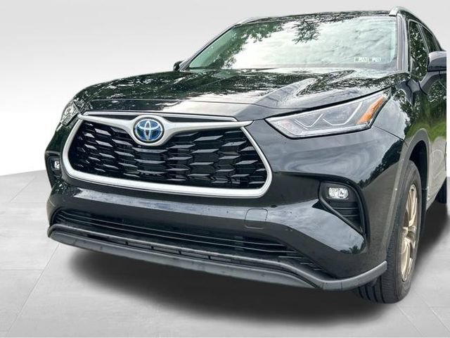 Used 2022 Toyota Highlander Bronze Edition AWD/4WD image 9