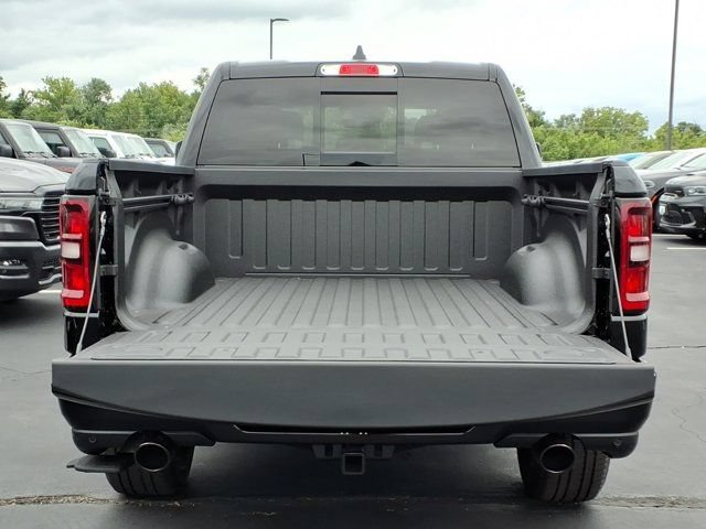 New 2026 RAM 1500 Big Horn AWD/4WD image 17