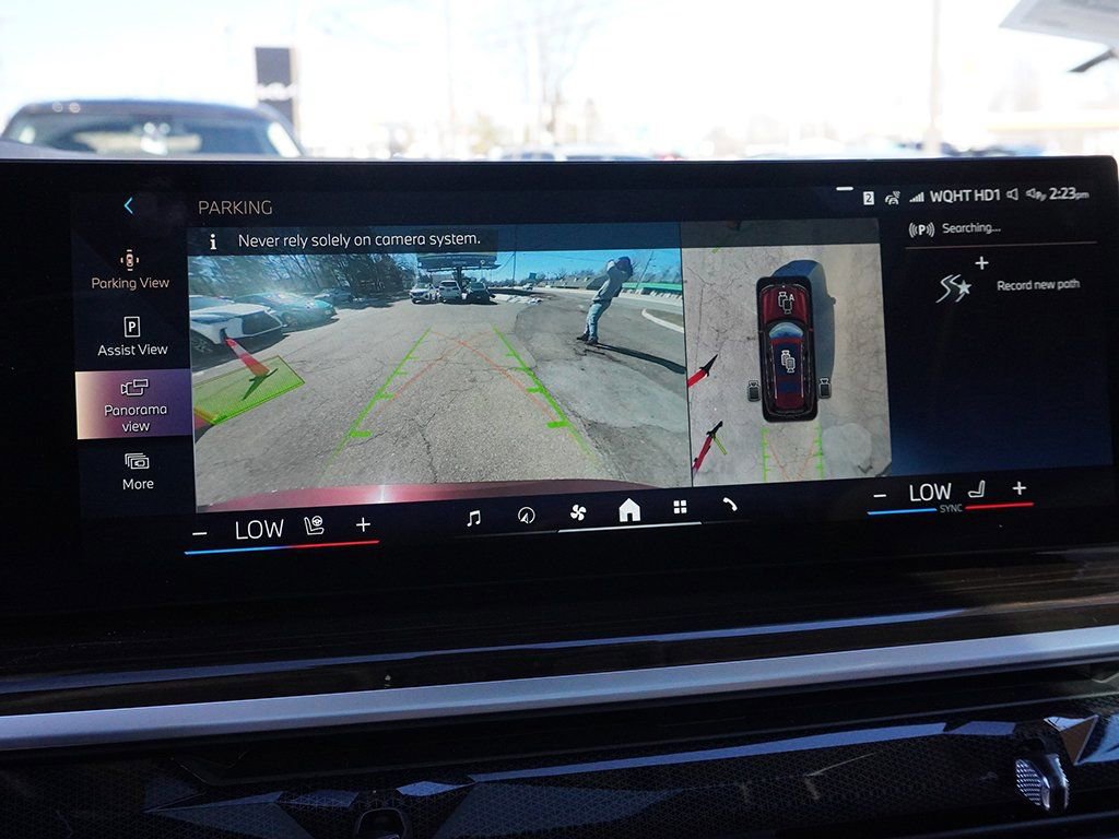 Used 2024 BMW X7 xDrive40i w/ Premium Package image 58