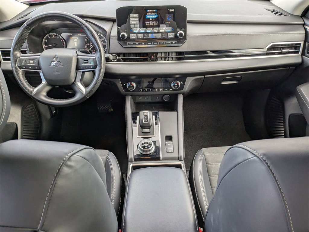 Used 2024 Mitsubishi Outlander SE image 36