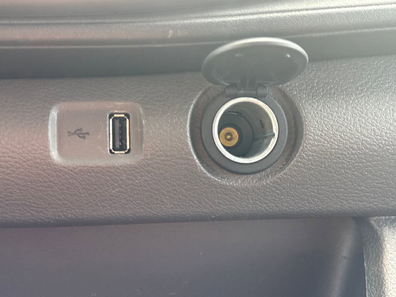 Used 2024 Ford Transit 250 Low Roof AWD w/ Exterior Upgrade Package image 28