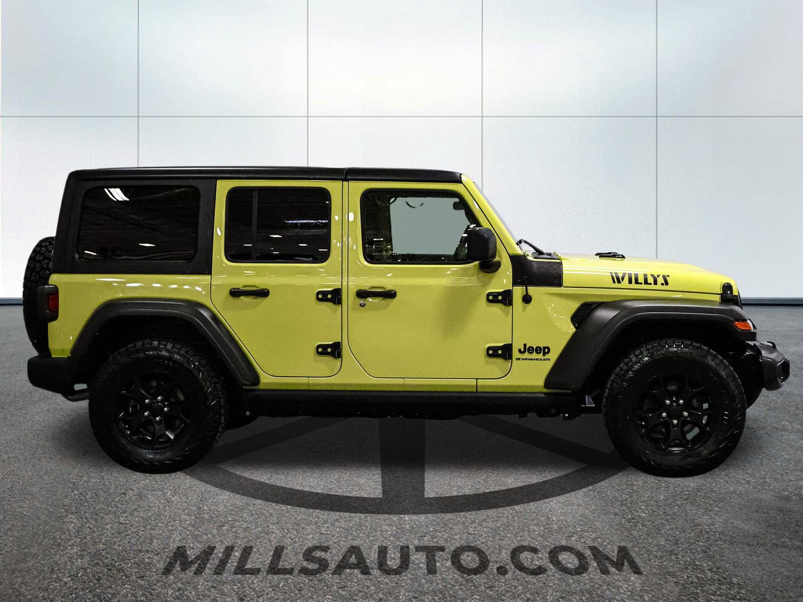 Used 2023 Jeep Wrangler Willys image 10