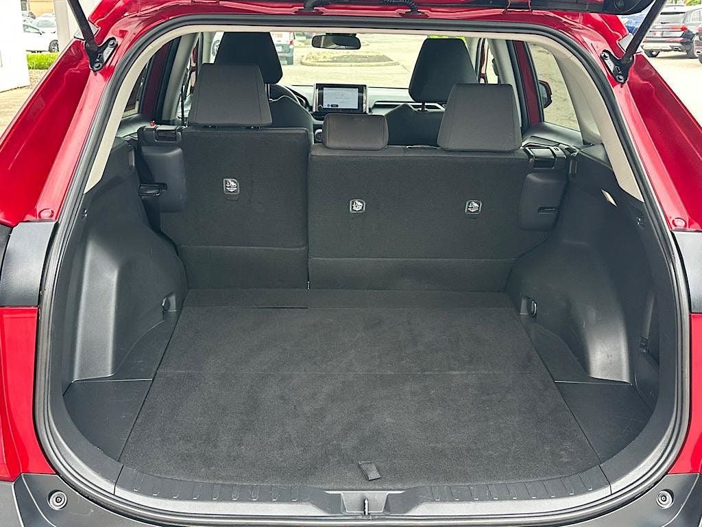 Certified 2025 Toyota RAV4 XLE FWD image 11