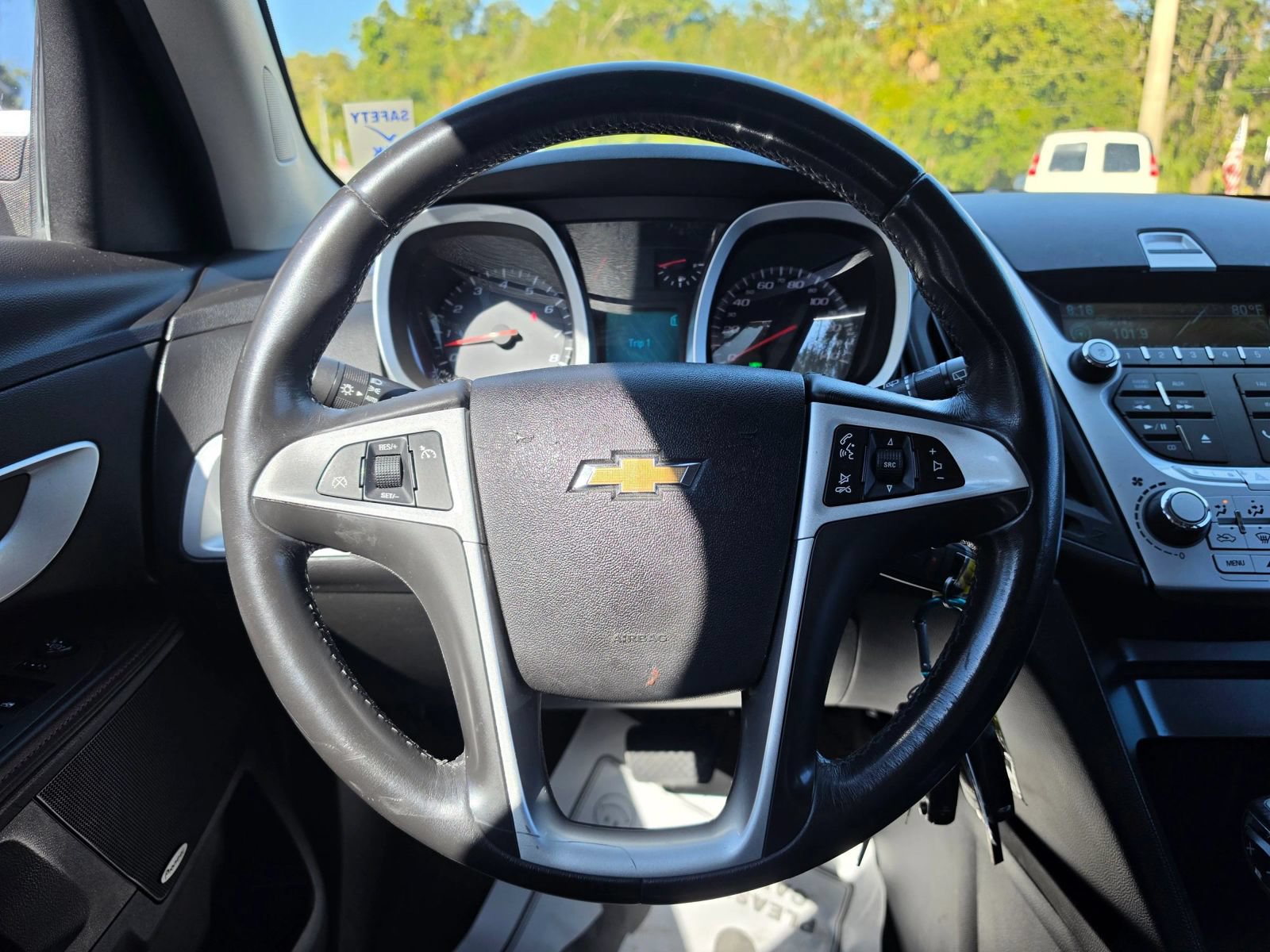 Used 2011 Chevrolet Equinox LT w/ Driver Convenience Package FWD image 9