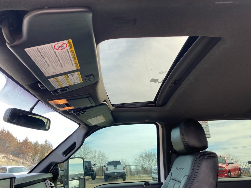 Used 2016 Ford F250 Platinum w/ FX4 Off-Road Package AWD/4WD image 23
