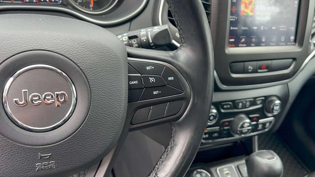Used 2020 Jeep Cherokee Trailhawk w/ Cold Weather Group AWD/4WD image 20