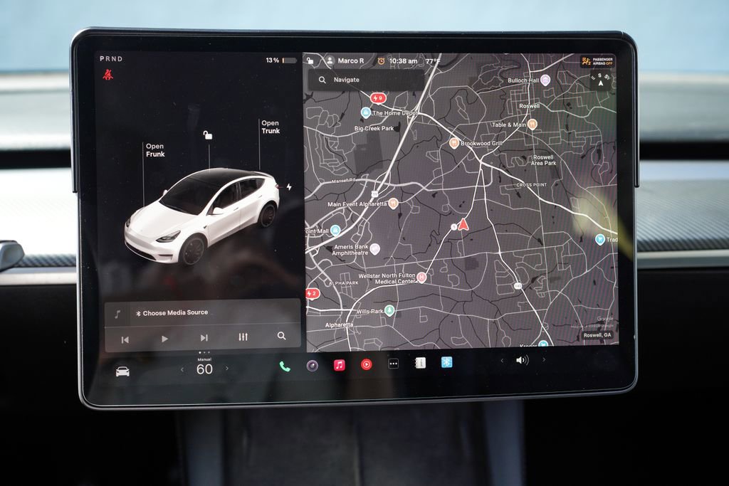 Used 2022 Tesla Model Y Performance image 28