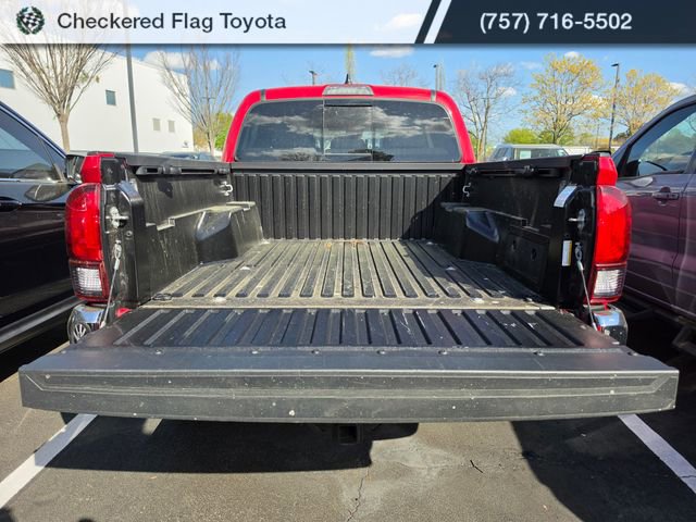 Used 2023 Toyota Tacoma SR5 AWD/4WD image 7