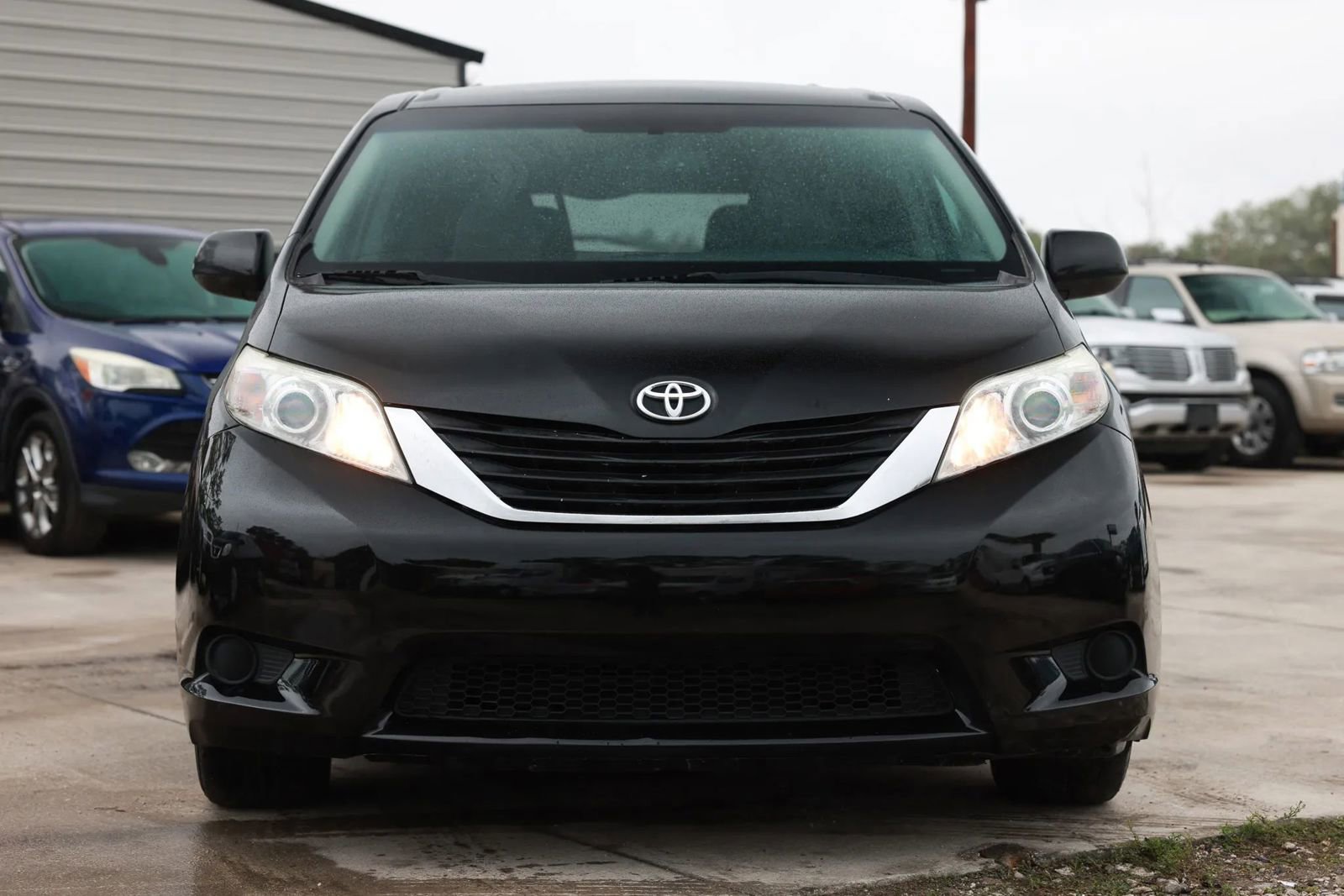 Used 2015 Toyota Sienna LE FWD image 10
