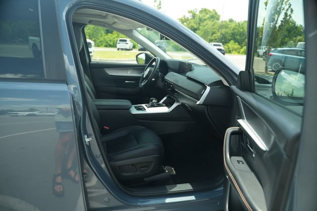 Used 2025 MAZDA CX-70 3.3 Turbo w/ Preferred Package AWD/4WD image 21