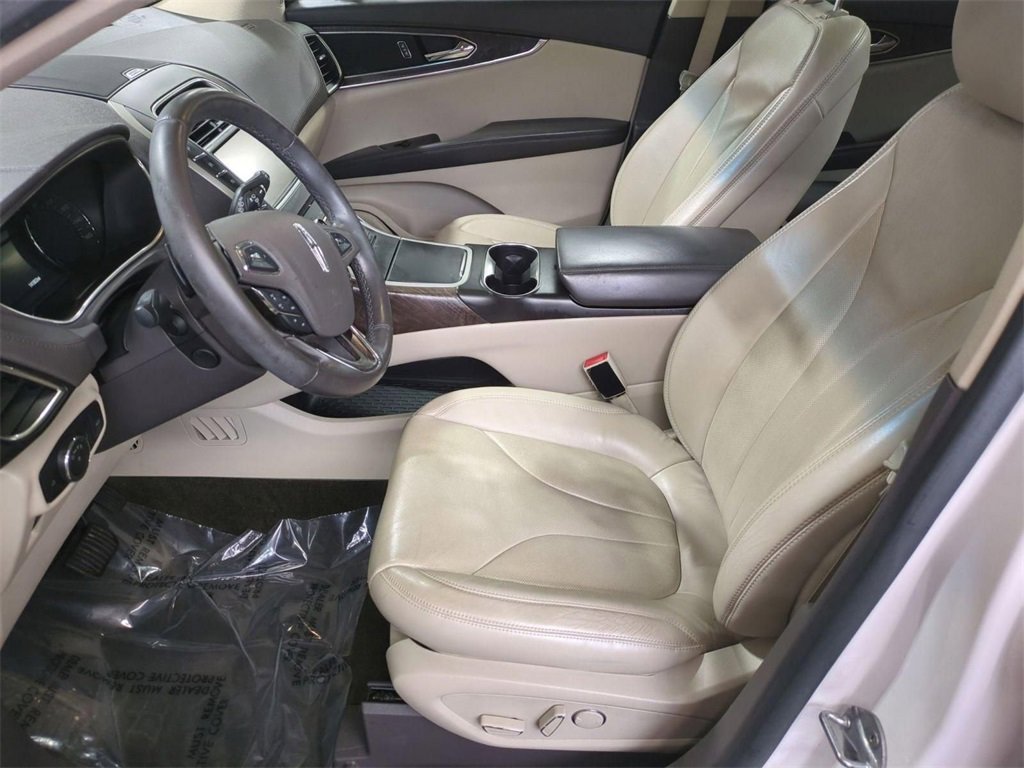 Used 2016 Lincoln MKX Reserve w/ Climate Package image 12