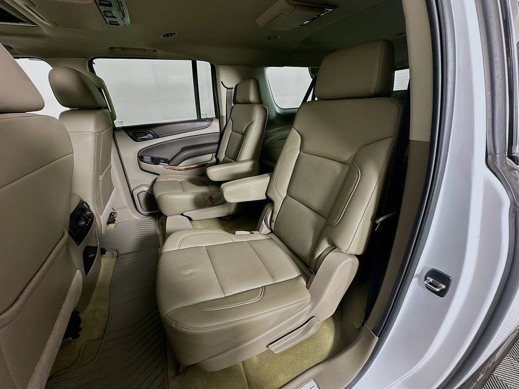 Used 2018 Chevrolet Suburban Premier image 30