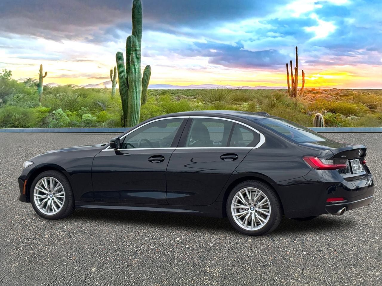 Used 2024 BMW 330i xDrive Sedan AWD/4WD image 4