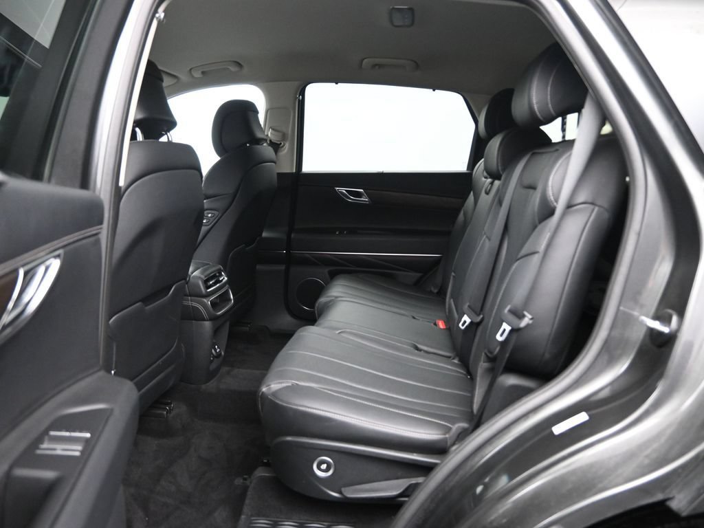 Used 2024 Genesis GV80 2.5T AWD/4WD image 26