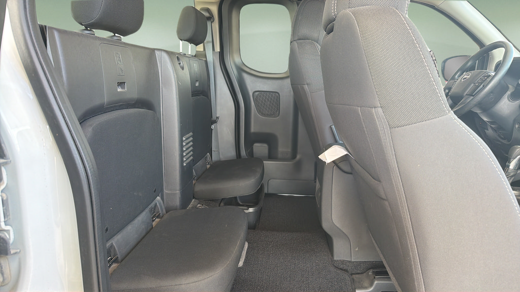Certified 2023 Nissan Frontier SV w/ Technology Package RWD image 16