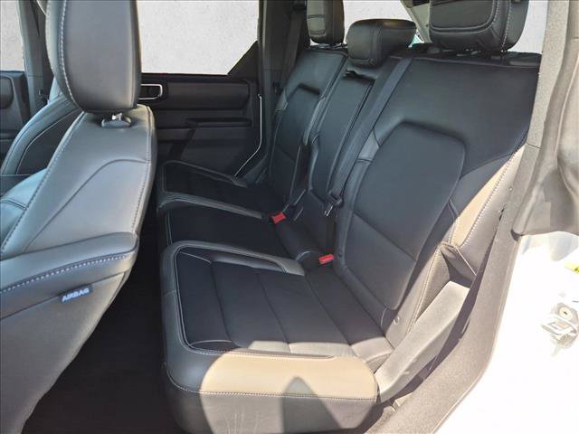 Used 2025 Ford Bronco Outer Banks AWD/4WD image 19
