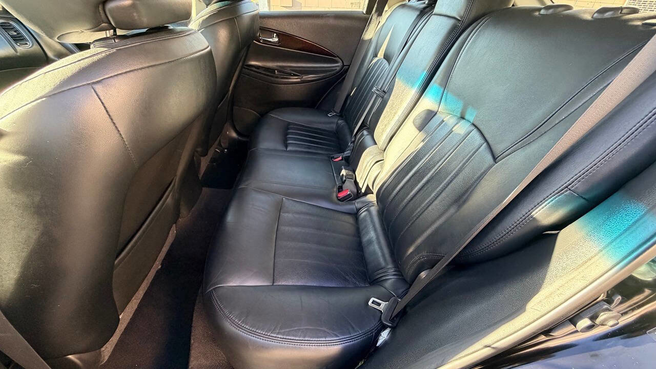 Used 2012 INFINITI EX35 Journey w/ Premium Pkg image 21