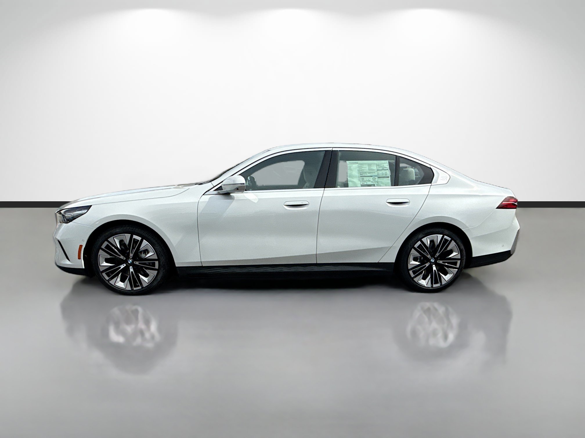New 2027 BMW i5 xDrive40 AWD/4WD image 6