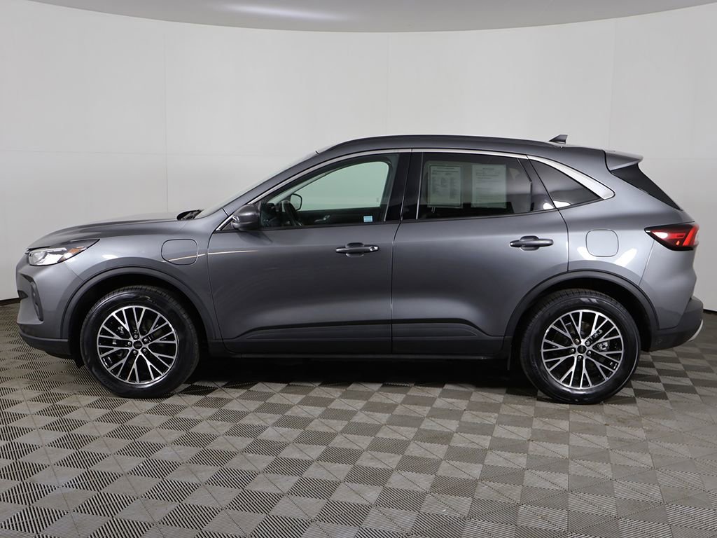 Used 2024 Ford Escape SE image 17